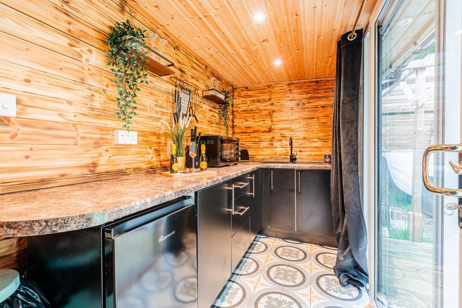 Cozy Cottage With Hot Tub! Cadnam Zewnętrze zdjęcie