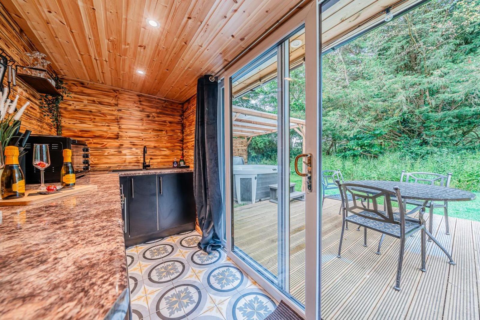 Cozy Cottage With Hot Tub! Cadnam Zewnętrze zdjęcie