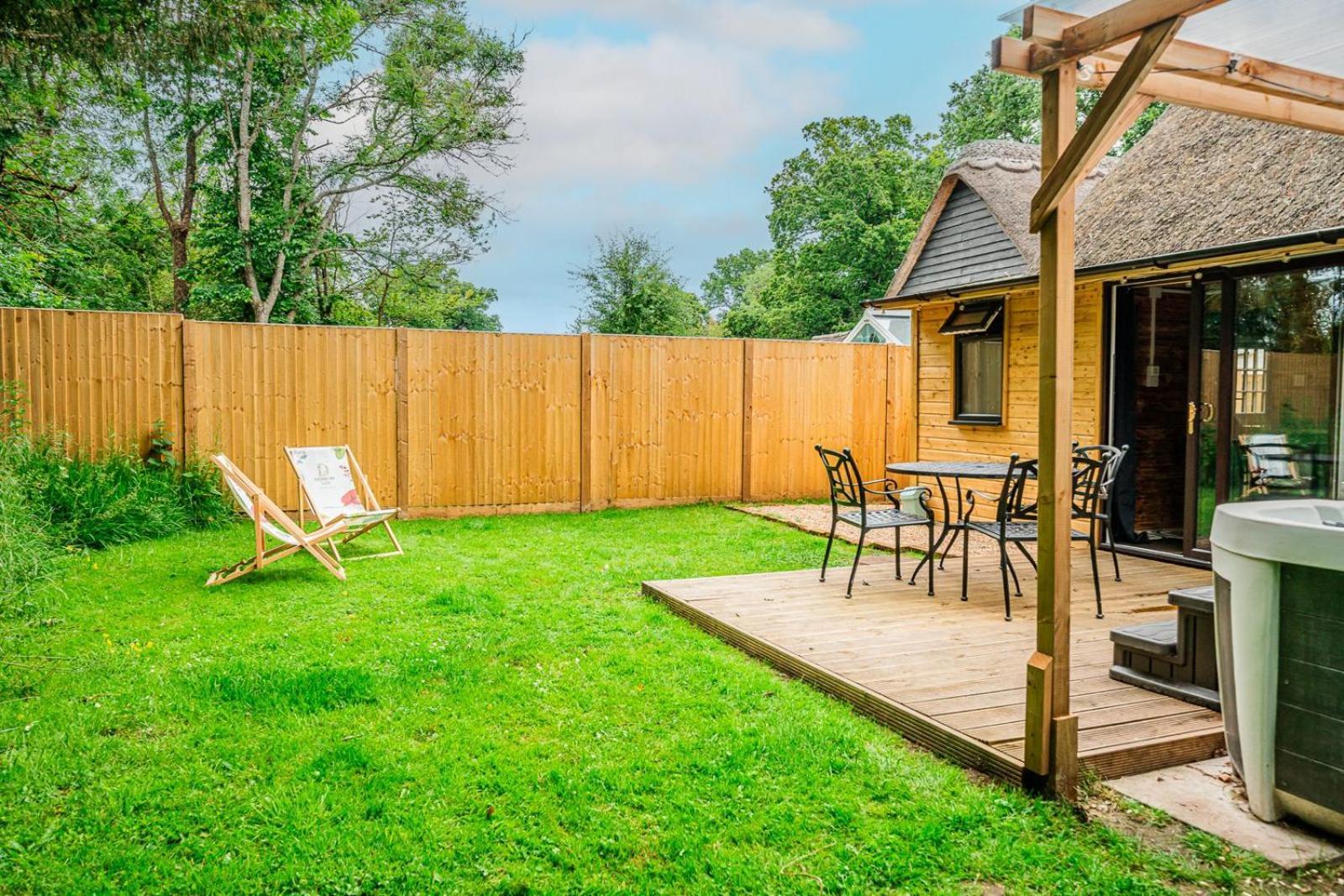Cozy Cottage With Hot Tub! Cadnam Zewnętrze zdjęcie